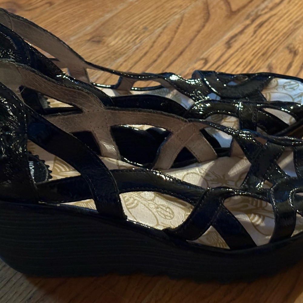 Fly London Black Wedges - Picture 3 of 6